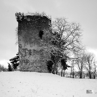 Tour ronge par le temps